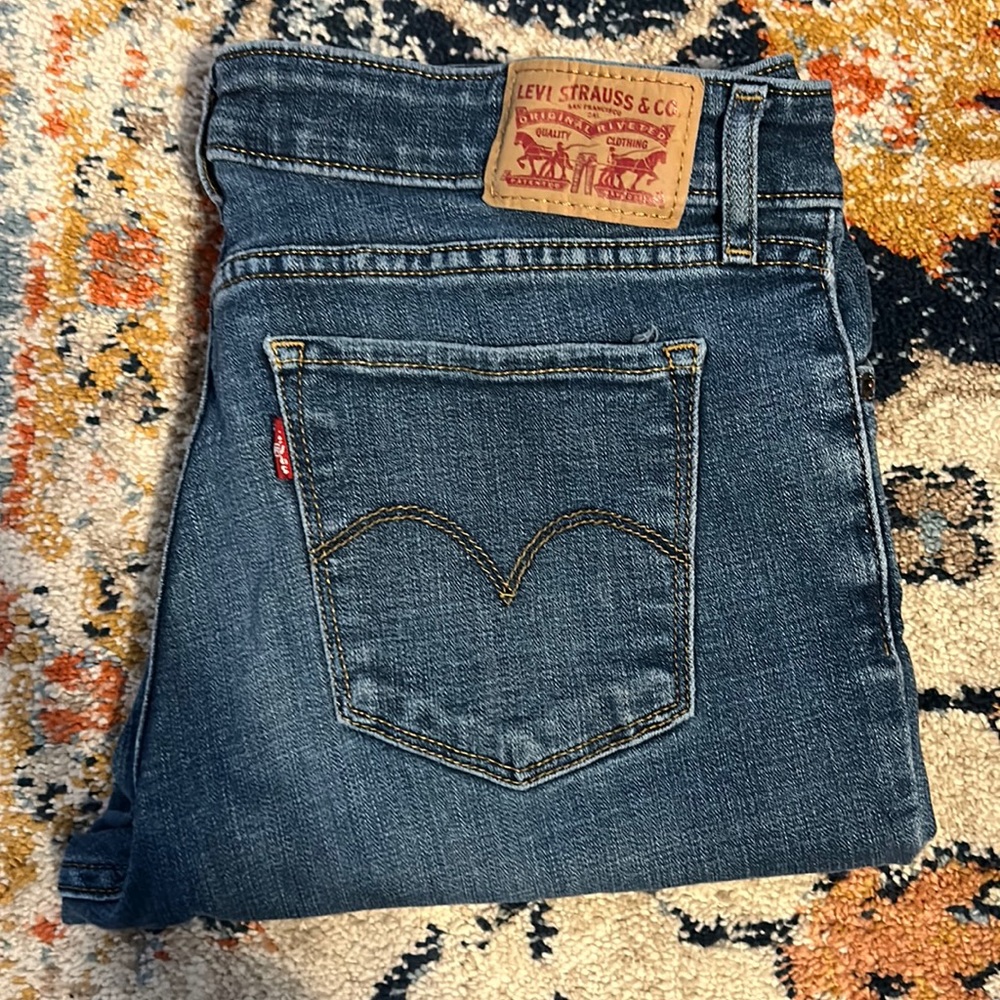 Levi 711 Skinny Jeans